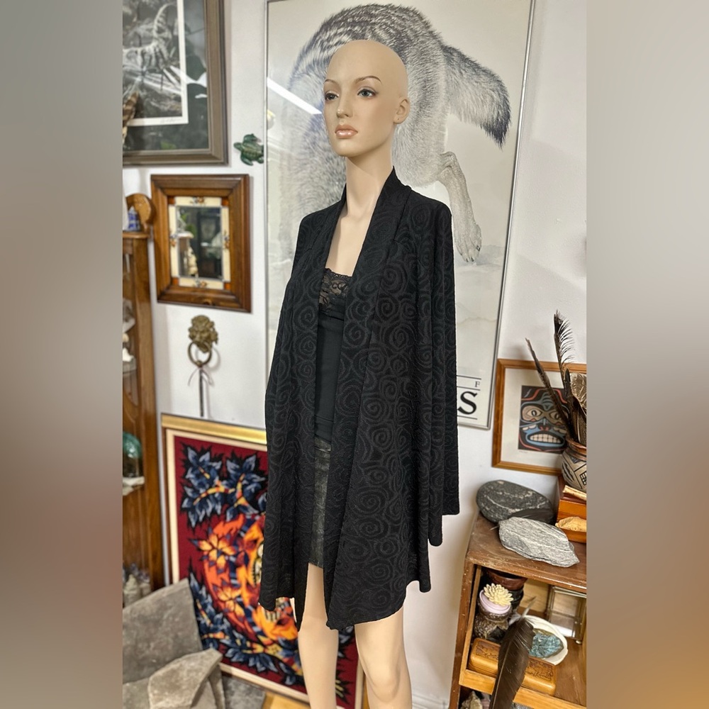 Black on Black Swirling Spirals Open-Front Cardigan